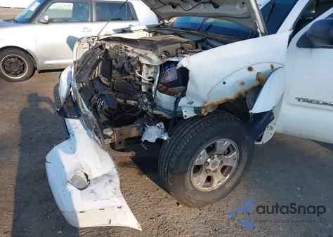 2006 Toyota Tacoma Base V6 z USA, uszkodzony, nr VIN 5TEUU42N96Z249878